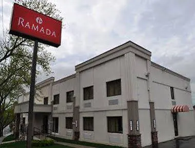 Ramada By Wyndham Staten Island New York 3*,