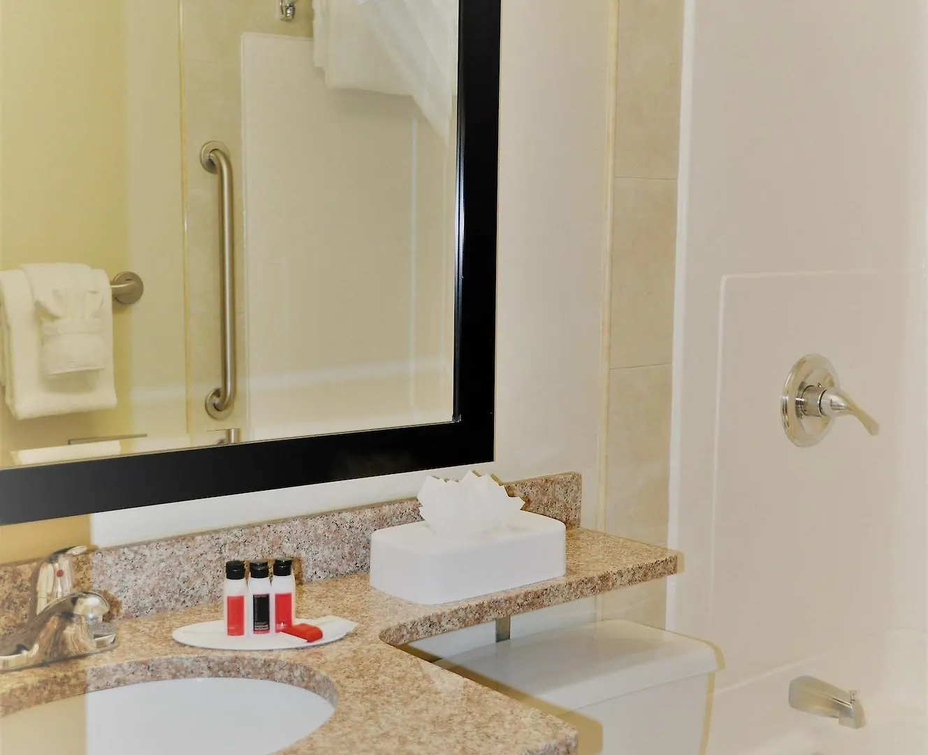 Ramada By Wyndham Staten Island New York United States