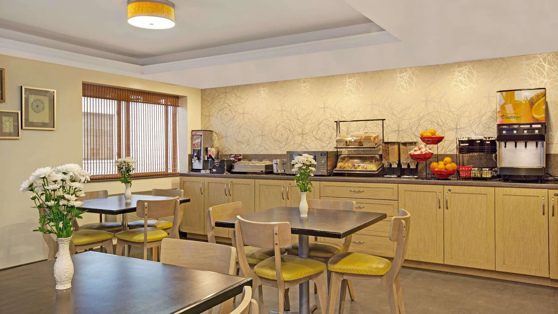 Ramada By Wyndham Staten Island New York