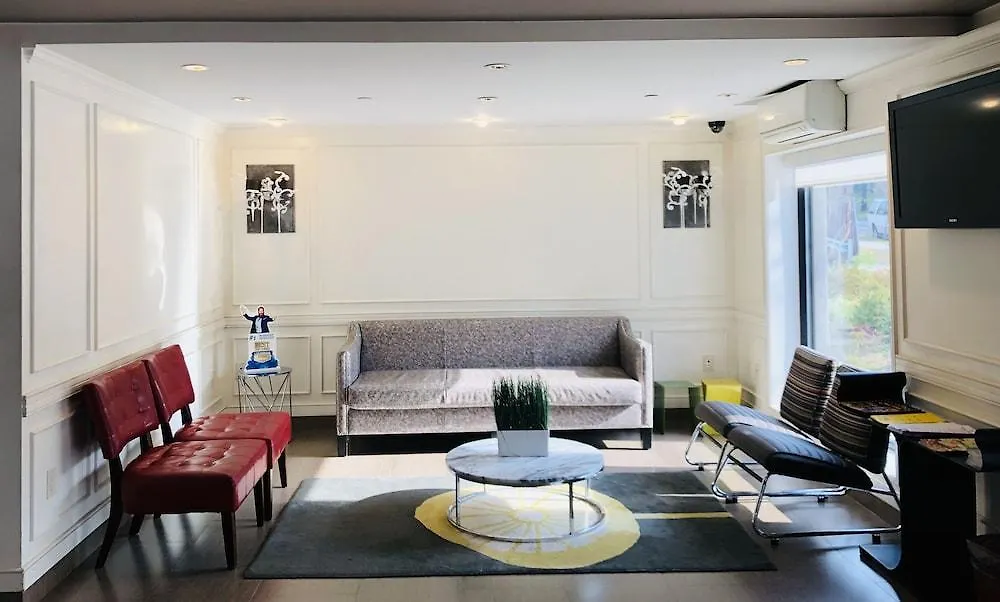 Ramada By Wyndham Staten Island New York Hotel