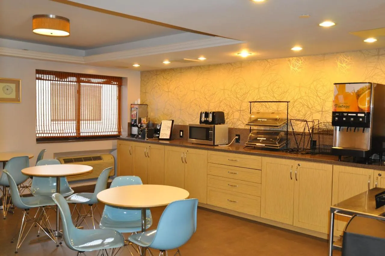 Ramada By Wyndham Staten Island New York United States